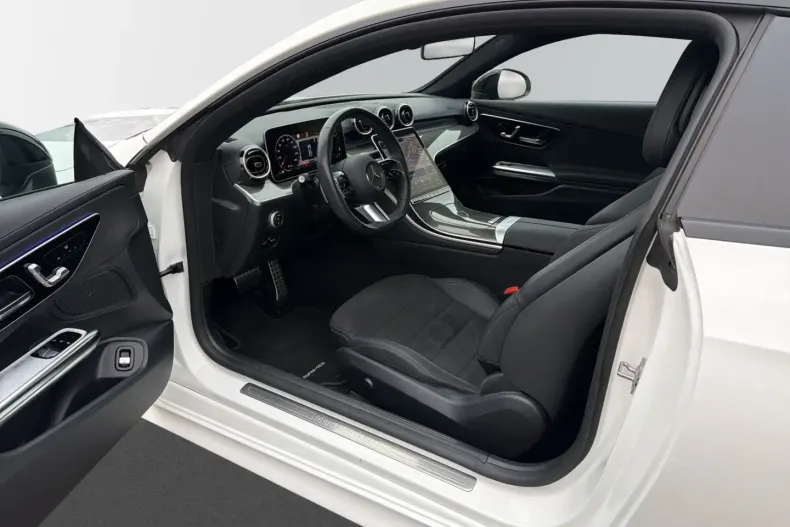 Mercedes-Benz CLE 200 din 2024 cu 16.000 km - oferta MER179616 - foto 8