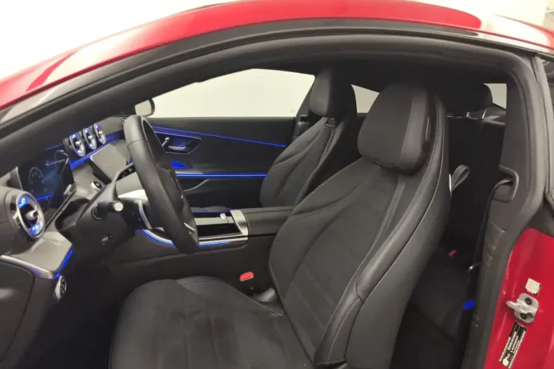 Mercedes-Benz CLE 200 din 2023 cu 5.391 km - oferta MER179619 - foto 11