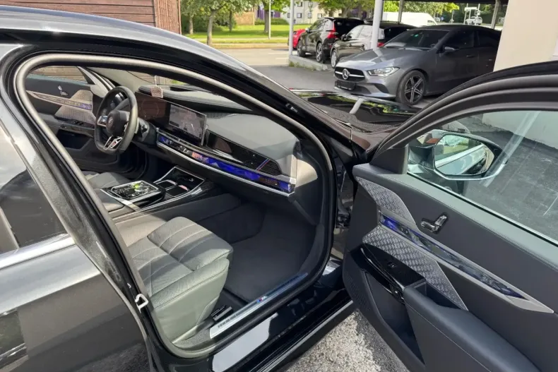 BMW 740 din 2024 cu 76.000 km - oferta BMW179626 - foto 12