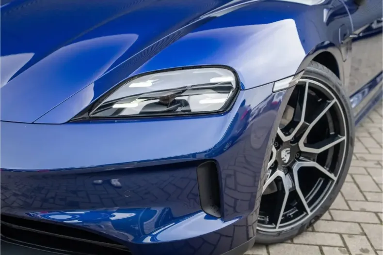 Porsche Taycan din 2024 cu 13.999 km - oferta POR179633 - foto 8