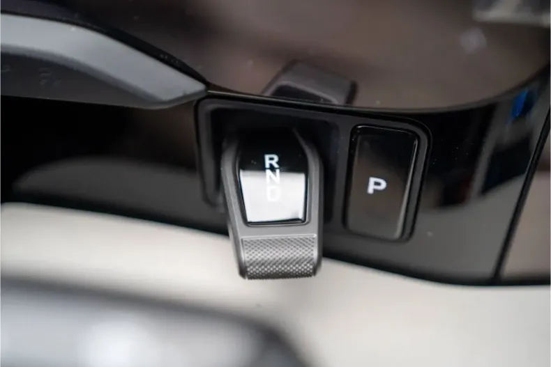 Porsche Taycan din 2024 cu 13.999 km - oferta POR179633 - foto 18