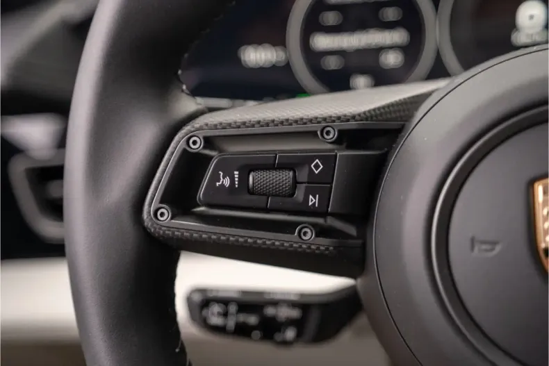 Porsche Taycan din 2024 cu 13.999 km - oferta POR179633 - foto 19