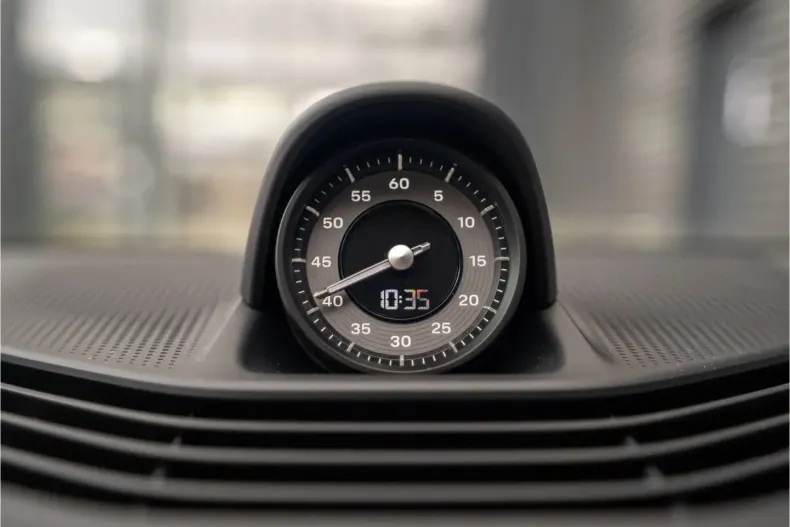 Porsche Taycan din 2024 cu 13.999 km - oferta POR179633 - foto 28