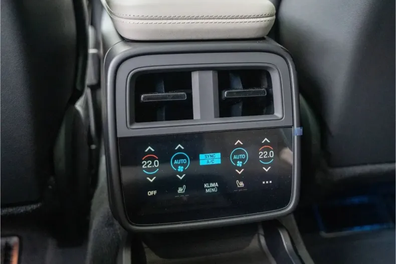 Porsche Taycan din 2024 cu 13.999 km - oferta POR179633 - foto 29