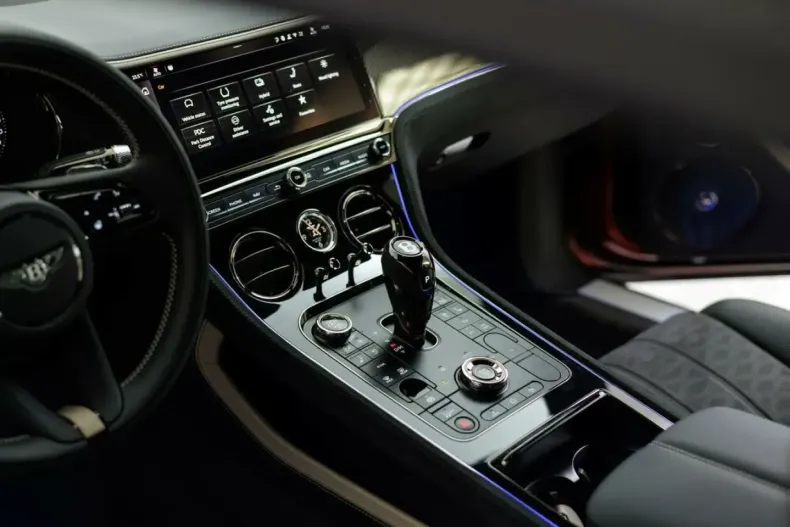 Bentley Continental din 2024 cu 8.654 km - oferta BEN179638 - foto 25