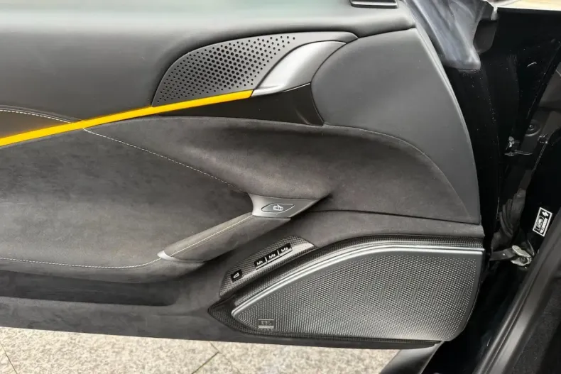 Ferrari Roma din 2021 cu 50.000 km - oferta FER179643 - foto 19