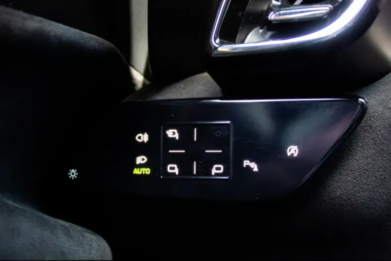 Ferrari Roma din 2023 cu 26.900 km - oferta FER179644 - foto 22