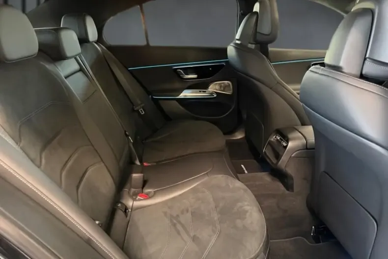 Mercedes-Benz E 450 din 2025 cu 13.512 km - oferta MER179645 - foto 17