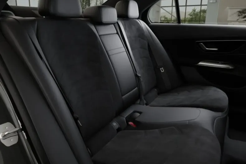 Mercedes-Benz E 450 din 2024 cu 5.973 km - oferta MER179646 - foto 12