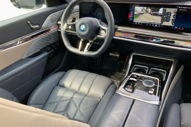 BMW M760 din 2024 cu 55.366 km - oferta BMW179647 - foto 11