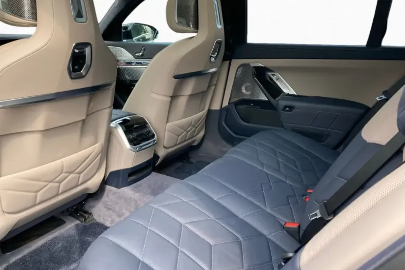 BMW M760 din 2024 cu 55.366 km - oferta BMW179647 - foto 14