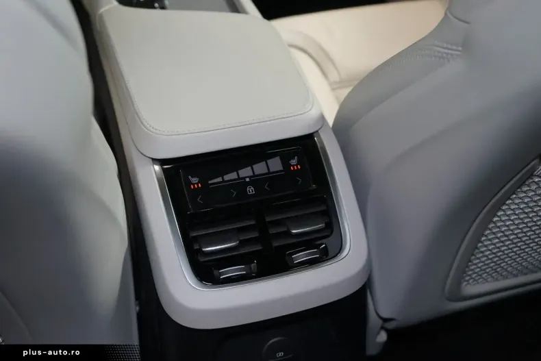 Volvo XC90 din 2024 cu 26.843 km - oferta VOL179659 - foto 21