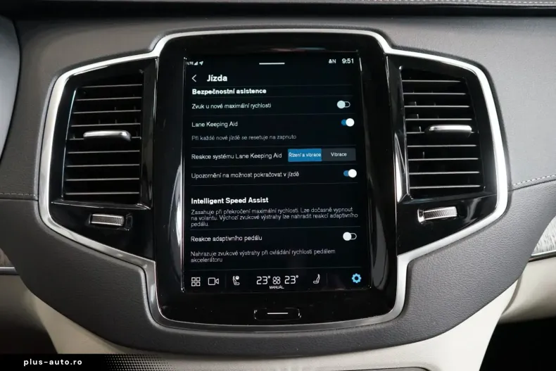 Volvo XC90 din 2024 cu 26.843 km - oferta VOL179659 - foto 35