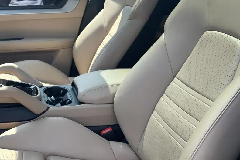 Porsche Cayenne din 2025 cu 9.800 km - oferta POR179672 - foto 9