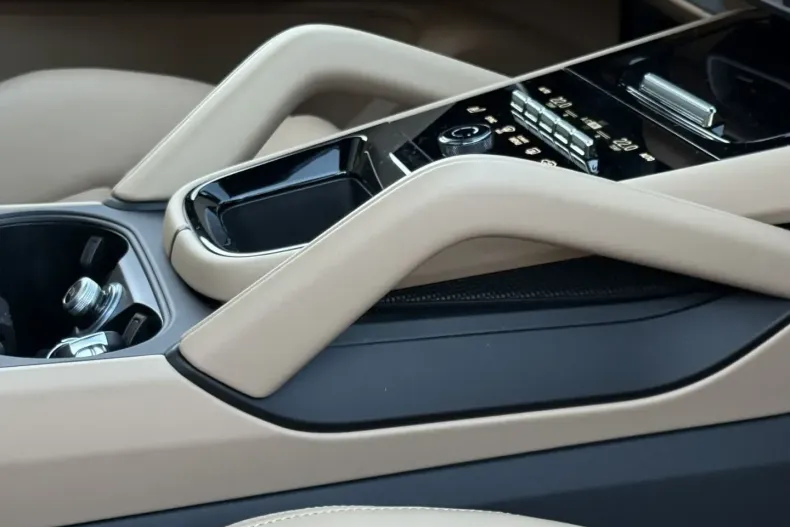 Porsche Cayenne din 2025 cu 7.900 km - oferta POR179673 - foto 10