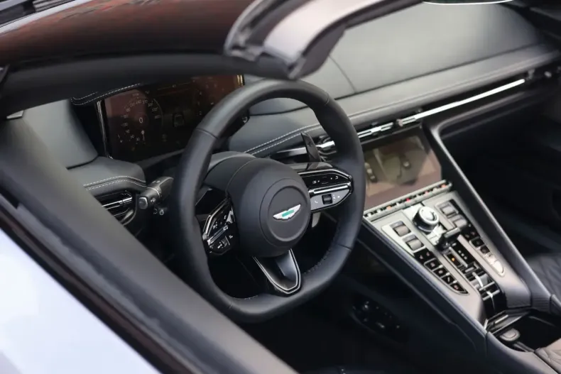 Aston Martin DB12 din 2024 cu 8.173 km - oferta AST179686 - foto 30