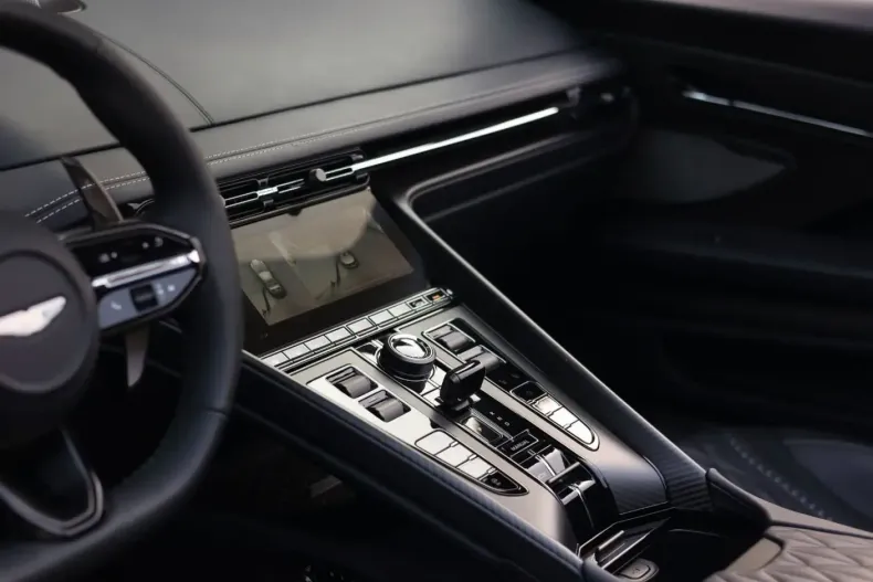 Aston Martin DB12 din 2024 cu 8.173 km - oferta AST179686 - foto 34