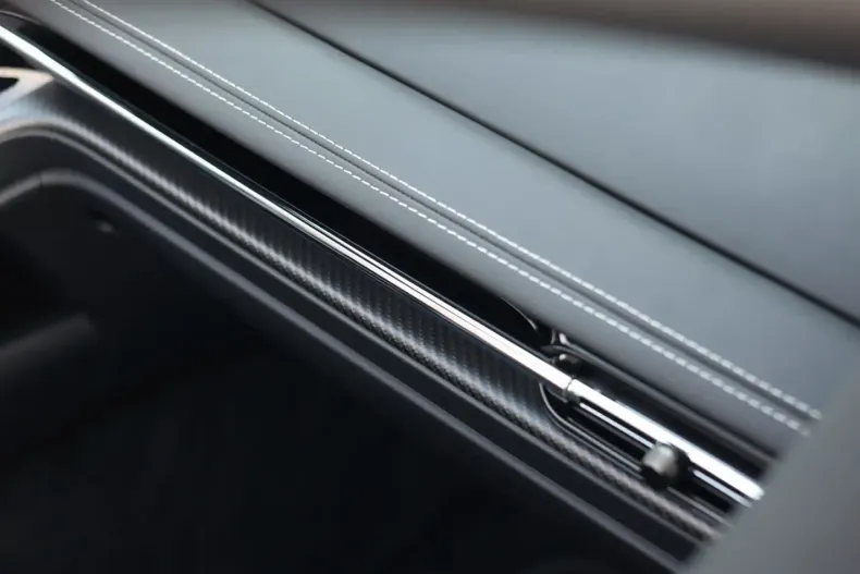 Aston Martin DB12 din 2024 cu 8.173 km - oferta AST179686 - foto 37