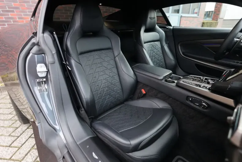 Aston Martin Vanquish din 2024 cu 6.797 km - oferta AST179688 - foto 29