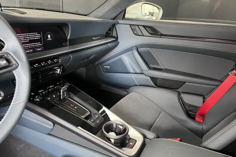 Porsche 992 din 2023 cu 4.300 km - oferta POR179689 - foto 8