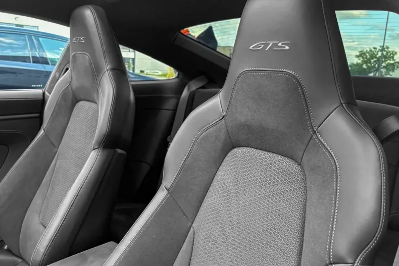 Porsche 992 din 2025 cu 2.300 km - oferta POR179691 - foto 6