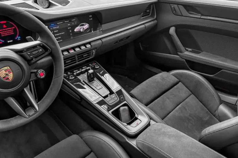 Porsche 992 din 2025 cu 2.300 km - oferta POR179691 - foto 8