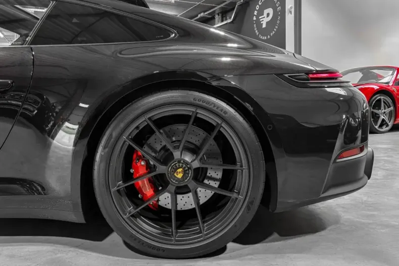 Porsche 992 din 2025 cu 2.300 km - oferta POR179691 - foto 16