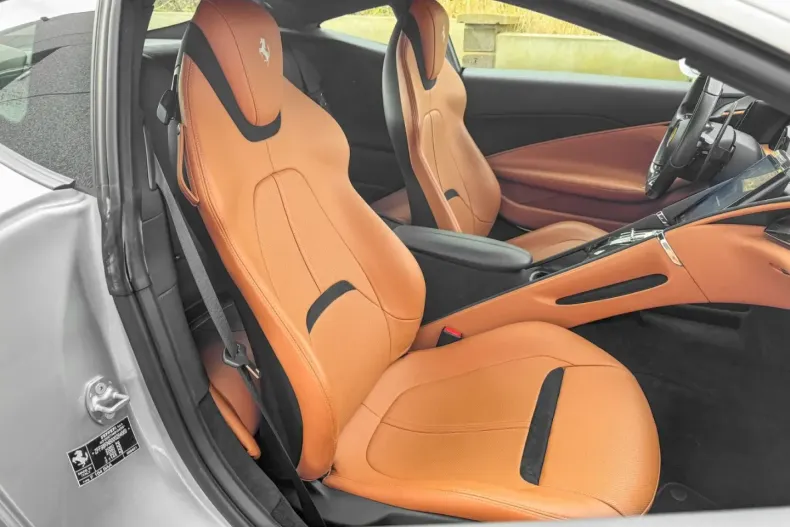 Ferrari Roma din 2022 cu 5.800 km - oferta FER179692 - foto 19