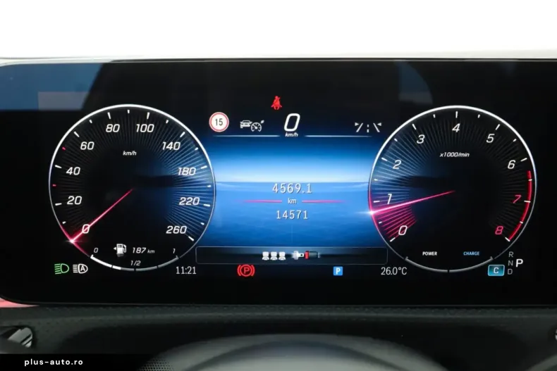 Mercedes-Benz CLA 220 din 2024 cu 14.620 km - oferta MER179693 - foto 8