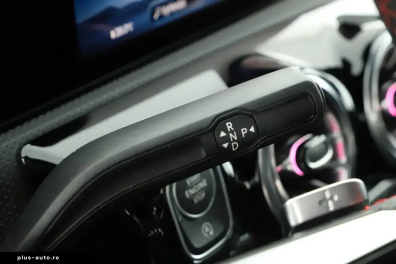 Mercedes-Benz CLA 220 din 2024 cu 14.620 km - oferta MER179693 - foto 19