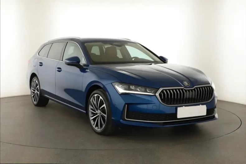 Skoda Superb din 2024 cu 23.450 km - oferta SKO179702 - foto 1