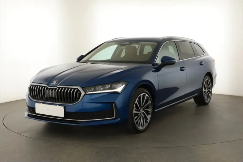 Skoda Superb din 2024 cu 23.450 km - oferta SKO179702 - foto 2