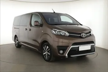 Toyota Proace (Verso) din 2024 - oferta TOY179711