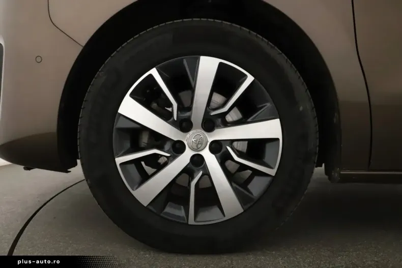 Toyota Proace (Verso) din 2024 cu 21.835 km - oferta TOY179711 - foto 12