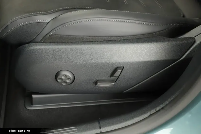 Mercedes-Benz GLC 220 din 2024 cu 22.540 km - oferta MER179721 - foto 12