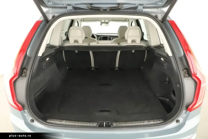 Volvo XC90 din 2023 cu 79.366 km - oferta VOL179729 - foto 11