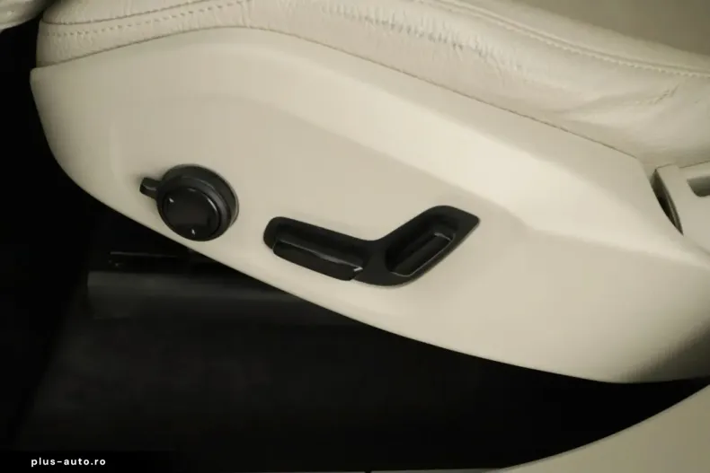 Volvo XC90 din 2023 cu 79.366 km - oferta VOL179729 - foto 16