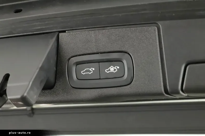 Volvo XC60 din 2023 cu 54.937 km - oferta VOL179730 - foto 19