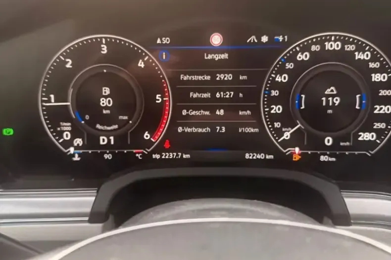 Volkswagen Touareg din 2021 cu 82.000 km - oferta VOL179732 - foto 8