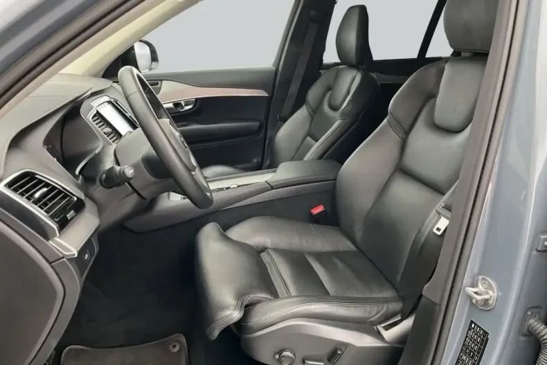 Volvo XC90 din 2022 cu 98.029 km - oferta VOL179735 - foto 10