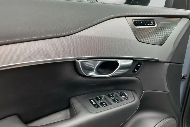 Volvo XC90 din 2022 cu 98.029 km - oferta VOL179735 - foto 18