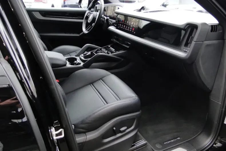 Porsche Cayenne din 2024 cu 15.000 km - oferta POR179737 - foto 22