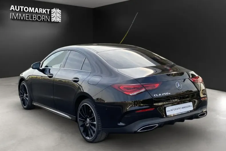 Mercedes-Benz CLA 250 din 2021 cu 87.346 km - oferta MER179740 - foto 5