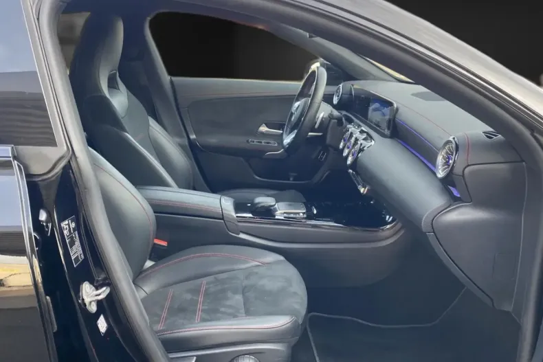 Mercedes-Benz CLA 250 din 2021 cu 87.346 km - oferta MER179740 - foto 15