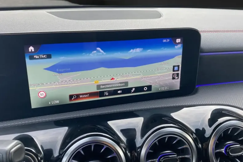 Mercedes-Benz CLA 250 din 2021 cu 87.346 km - oferta MER179740 - foto 19