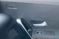 Mercedes-Benz CLA 250 din 2021 cu 87.346 km - oferta MER179740 - foto 25