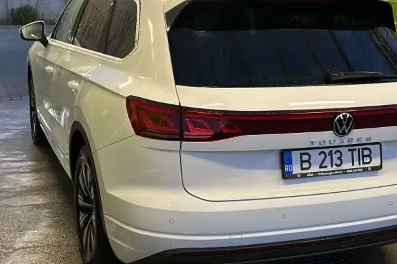 Volkswagen Touareg din 2024 cu 25.000 km - oferta VOL179744 - foto 3