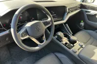 Volkswagen Touareg din 2024 cu 25.000 km - oferta VOL179744 - foto 9