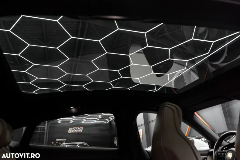 Porsche Taycan din 2020 cu 70.000 km - oferta POR179769 - foto 12