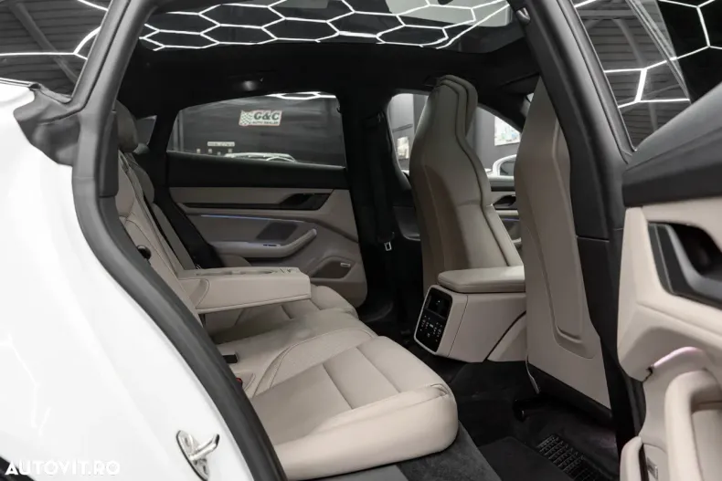 Porsche Taycan din 2020 cu 70.000 km - oferta POR179769 - foto 16